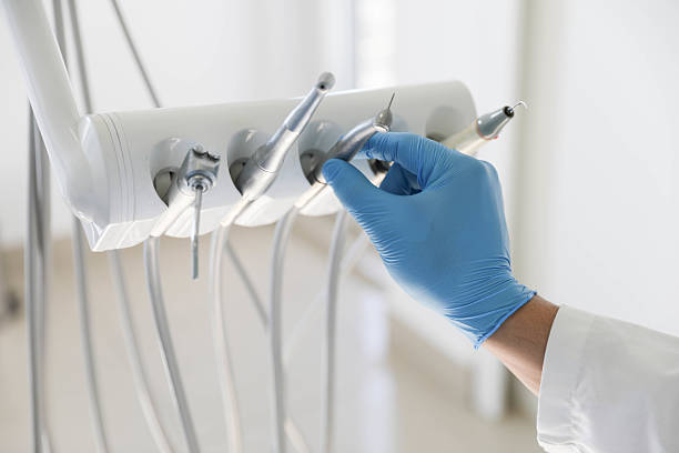 Professional Emergency Dentist technician working in East Whittier, CA